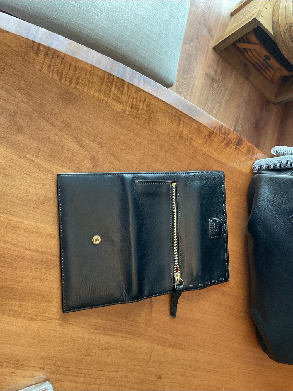 Dooney & Bourke Black Florentine Leather Mail Satchel with Wallet - Picture 10 of 16
